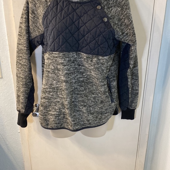 Abercrombie and Fitch Quilted Heathered Gray Black/Navy Pullover Fleece Size S - Picture 7 of 11
